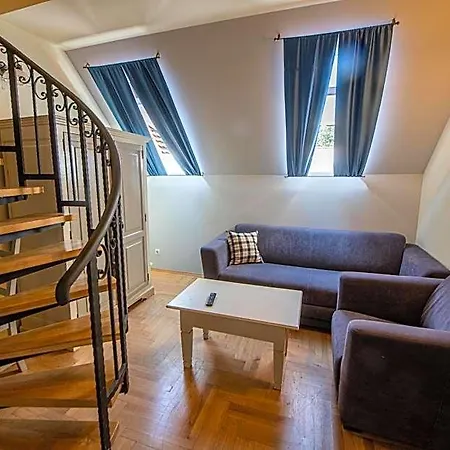 Apart-hotel Pater And 4*