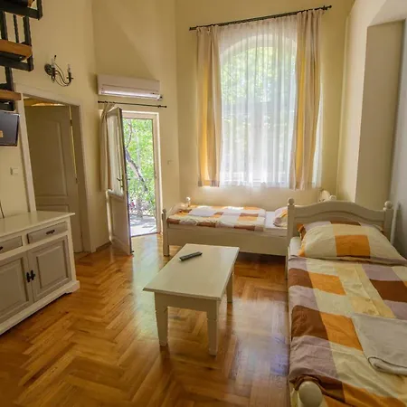 Pater And Apart-hotel 4*